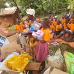 Januar 2020 – Unglaubliche Freude mit dem Empfang des Schulmaterials – PMCO Uganda e.V.