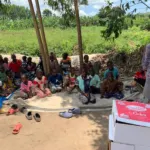 Faith spricht mit Kids Affirmationen aus
