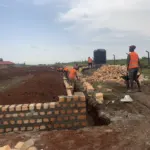 Update vom Schulbau im März – PMCO Uganda e.V.