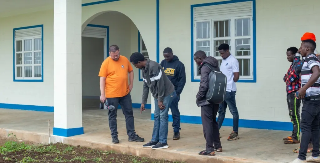 Advent und Weihnachtsgrüße von Thomas Bleile und PMCO aus Uganda in Afrika – PMCO Uganda e.V.