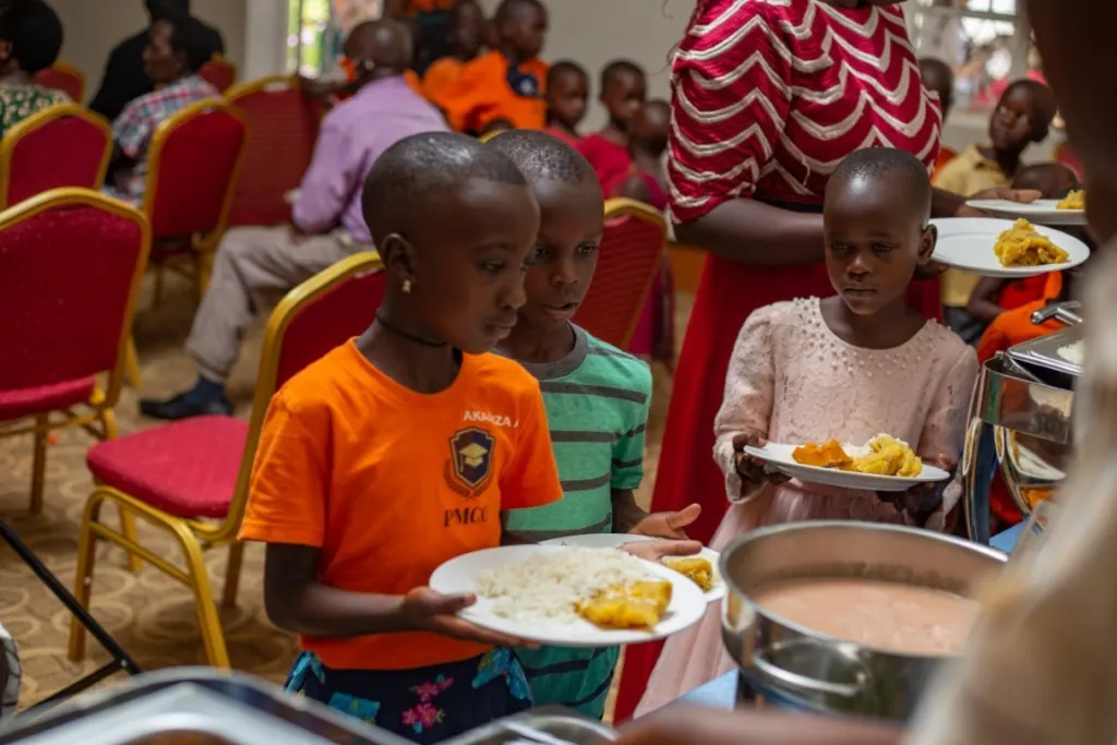 Advent und Weihnachtsgrüße von Thomas Bleile und PMCO aus Uganda in Afrika – PMCO Uganda e.V.