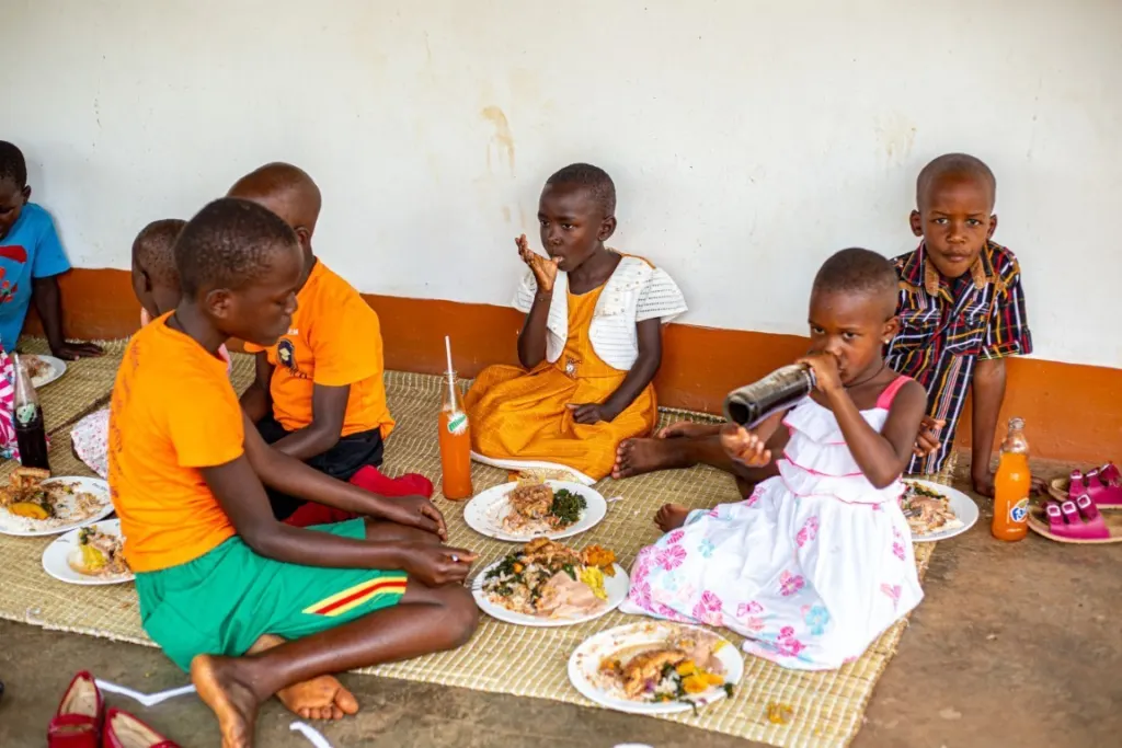 Advent und Weihnachtsgrüße von Thomas Bleile und PMCO aus Uganda in Afrika – PMCO Uganda e.V.