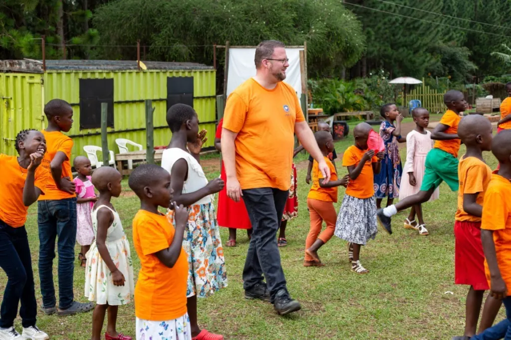 Advent und Weihnachtsgrüße von Thomas Bleile und PMCO aus Uganda in Afrika – PMCO Uganda e.V.
