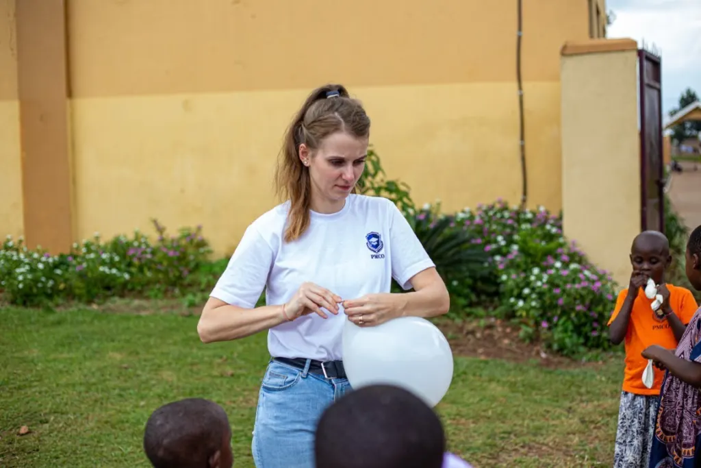 Advent und Weihnachtsgrüße von Thomas Bleile und PMCO aus Uganda in Afrika – PMCO Uganda e.V.