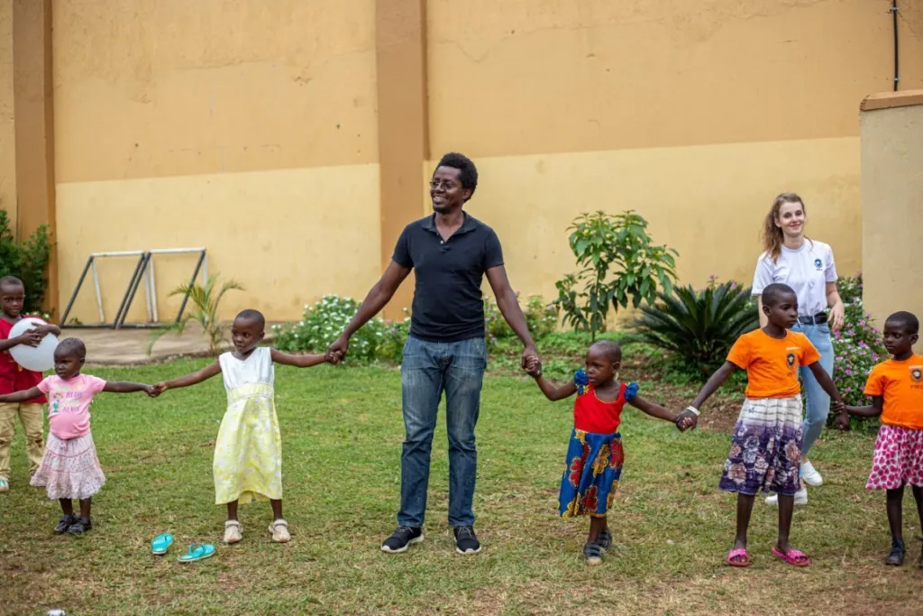 Advent und Weihnachtsgrüße von Thomas Bleile und PMCO aus Uganda in Afrika – PMCO Uganda e.V.