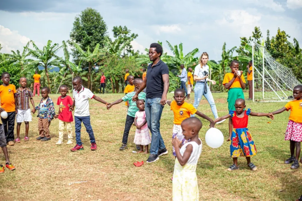 Advent und Weihnachtsgrüße von Thomas Bleile und PMCO aus Uganda in Afrika – PMCO Uganda e.V.