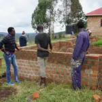 Start Küchenbau – PMCO Uganda e.V.